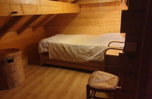 Chalet de Charme 100m² - Grand jardin - Gite les 4 saisons- Lac de chalain - Foto 15