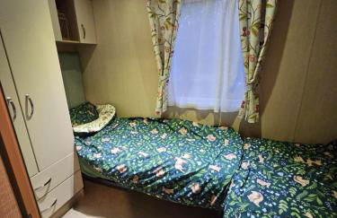 Fawn Lodge, Kelling Heath - Woodland Setting and Pets Welcome - Photo 35