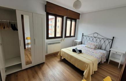 Apartamento con cocina abierta y vistas verdes - Foto 16