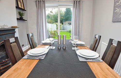 Cosy 3 bed with Parking- Family and Contractors - Foto 3