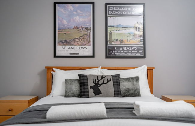 The Doctors Hoose Street Parking - Foto 2