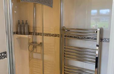 Carol,s Place Bridgend, Porthcawl, Margam Park, Port Talbot, Swansea & Cardiff mins from J37 M4 sleeps 6 - Foto 15