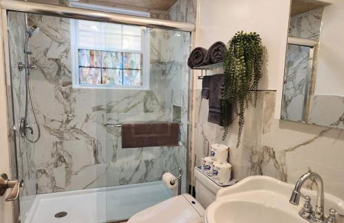 Lower Chelsea Lookout- On Water by Beach & Boards! - Foto 8