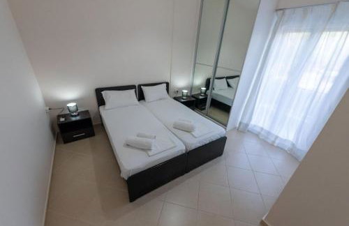 Grand Suites with Private Pools - Photo 58