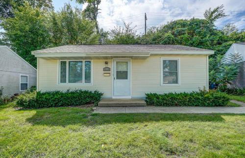 30 Day Minimum - Entire House - Washer and Dryer and AC - Photo 9