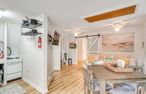 Epic Brunswick Apartment with Deck! - Foto 8