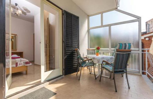 Cozy Apartment In Lovrecica With Wifi - Foto 14