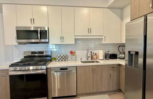 Corner 2 Bedroom 2 Bath Condo - Balcony - Parking - Foto 12