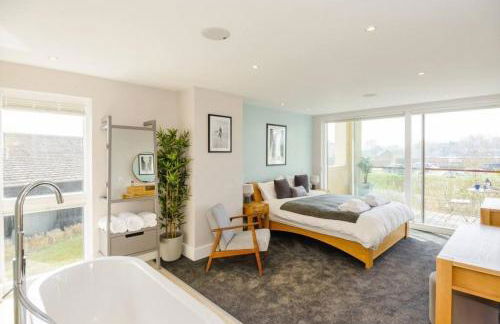 Garden Villa CW70 HOT TUB Lakeside Spa - Foto 16