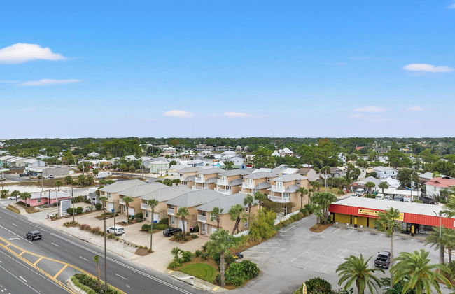 Escape to Sand Dollar Holler: Coastal Retreat, 3 Beds, 2.5 Baths, Sleeps 10! - Foto 69
