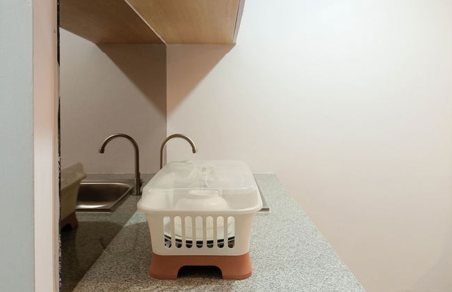 Homey Studio At De Prima Apartment - Photo 8