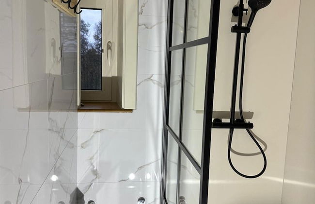 Magnificent Luxury Chateau in Vast Garden with Sauna & Hot Tubs - Photo 46