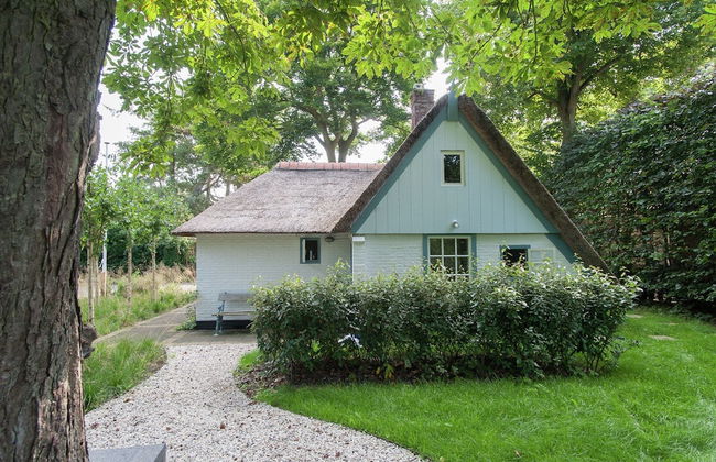 Romantic Farmhouse in Bergen near Forest - Foto 3