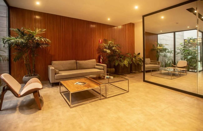 w Spacious 2BR in the Heart of Miraflores - Foto 1