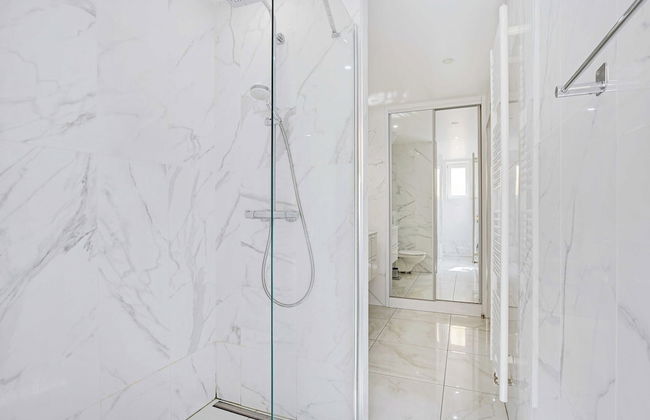 Appartement in the Heart of Paris Canal de L'ourq/crimee - Foto 11