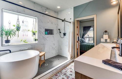 Pool and Hot Tub! Dog-Friendly AwaySis in SE Austin - Foto 15