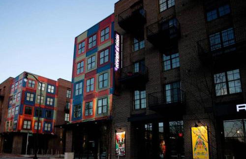 The City View Suite Garage Parking Top Floor! - Foto 19