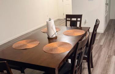 Classic 3bedrooms 2Bath - Photo 12