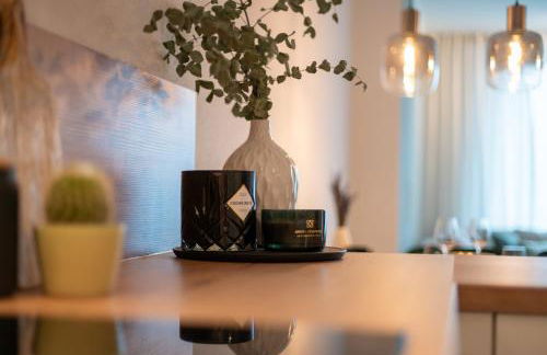 SHINY HOMES - City Center with Parking Place - Foto 14