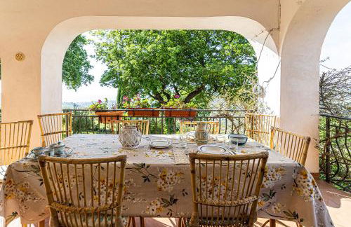 Elegante villa panoramica con giardino e idromassaggio a 10 minuti dal mare - Foto 12