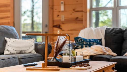 Cabin 2 Peaceful Cabin Near River with Fire Pit and Hot Tub - Foto 2