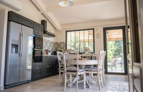Bastide Toujours Dimanche, Maison de vacances avec vue & piscine chauffée - Photo 6