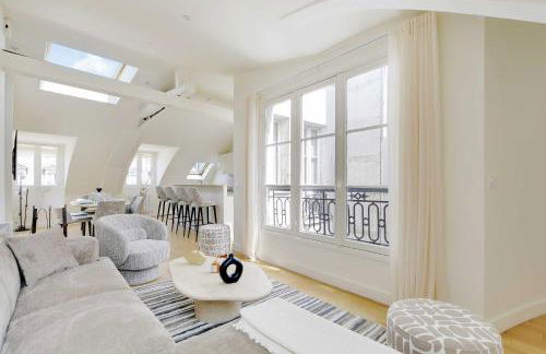 Apt a c 3BR 6P - Saint-Lazare Les Champs Elysée - Foto 17