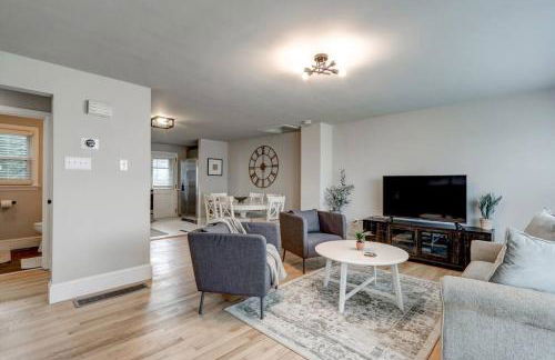 New cozy home near Outlets & Amish Country - Photo 3