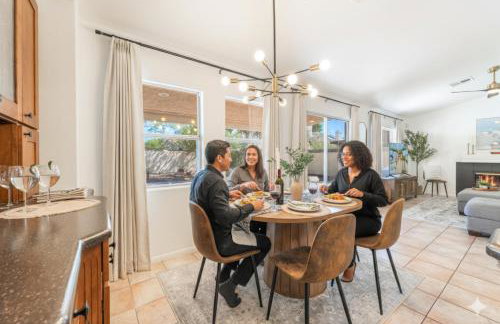 Luxury Vegas Escape,Pool, Playroom & Mtn Views - Foto 33