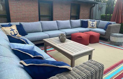 The Historic Jesse Buel Farmhouse w Heated Pool - Foto 22
