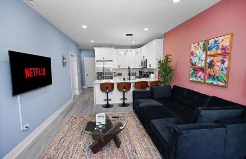 Cozy 3BR Retreat Sleeps 8 with Free Parking Near University of Illinois Chicago, Medical District & West Loop - Foto 9