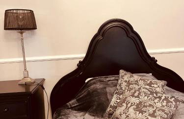 Stylish & Spacious Victorian Home near Severn Valley Railway & Safari Park - Foto 9