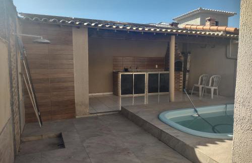 Casa com 03 Quartos, Piscina e Churrasqueira em Itaipuaçu Maricá RJ - Foto 1