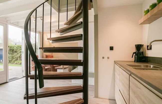 Peaceful Holiday Home in Tuitjenhorn - Photo 23