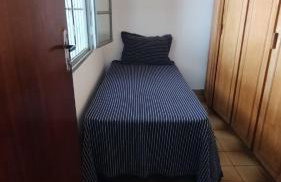 CASA - 3 quartos com ar - garagem para 3 carros - Foto 43