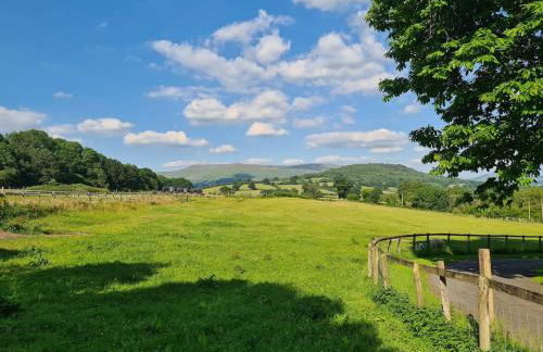 Cosy couples bolthole heart of Brecon Beacons - Photo 6