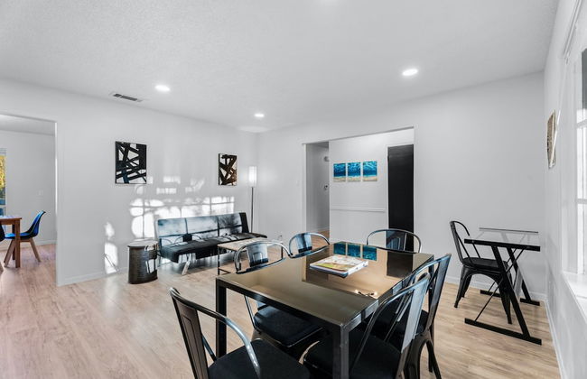 Quiet 3 Bedroom Home Walkable to Zilker Park - Photo 5