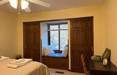 Bluegrass Resort - Nature rich escape, Between the Creation & ARK, Fully equipped kitchen, Pet friendly, Fire pit - Foto 16