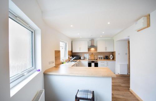 Mike's 3-bedroom Countryside Cottage - Foto 28