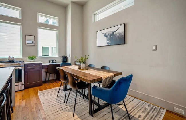 Luxury Downtown Getaway With Breathtaking Views - Foto 10