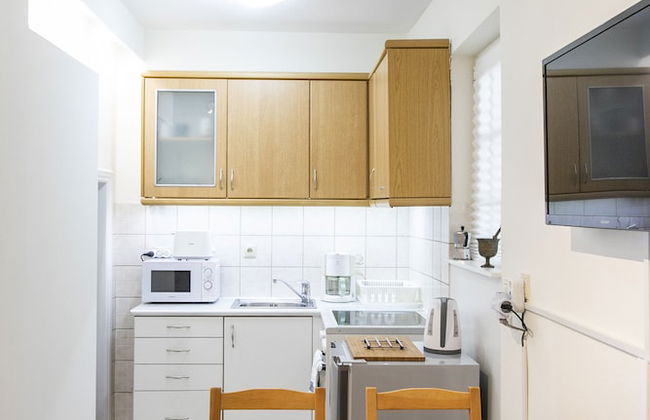 Garden House in Anavyssos - Photo 4