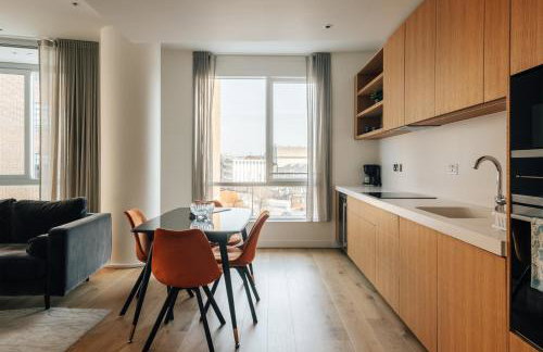 LUXURY 3 Bed 3 Bath Apartment in Central London - Photo 51