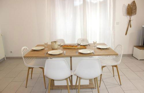 Appartement l'esprit de Lourdes, proche sanctuaire et gare, vue sur le château - Foto 6