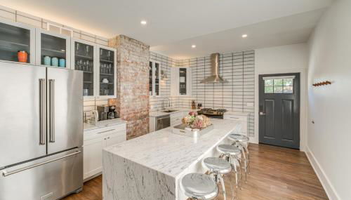 7 Mi to Dtwn and Lake Erie Sleek Cleveland Apt! - Foto 2