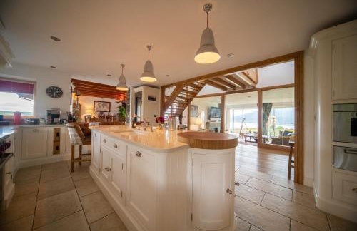 Knockderry Lodge -Private Luxury pet-friendly accommodation in Scotland with hot tub - Foto 17