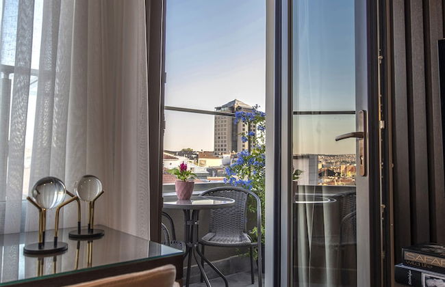 Valente Suites & Hotel - Photo 15