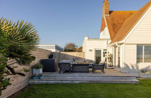 Luxury Beachfront Retreat for 14 with Hot Tub - Photo 59