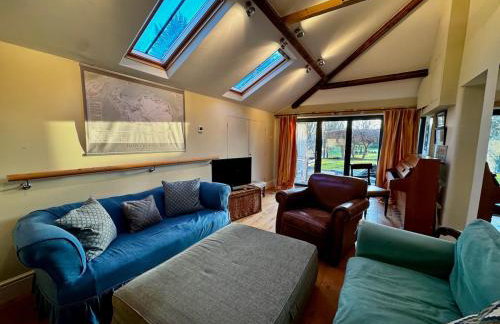 Hill House - Country Retreat by Maison Pro - Photo 47