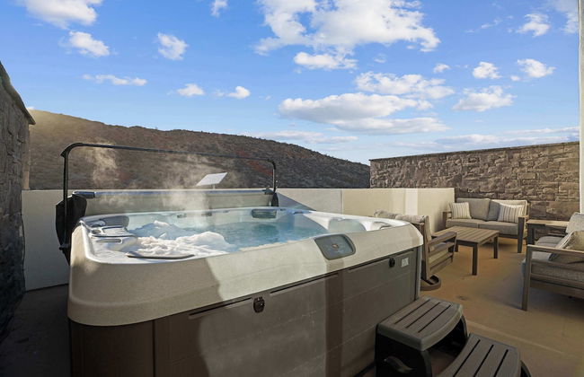 Brand New! Desert Cliff Sleeps 20 Guests! - Foto 36