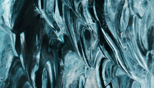 Grotta di ghiaccio blu